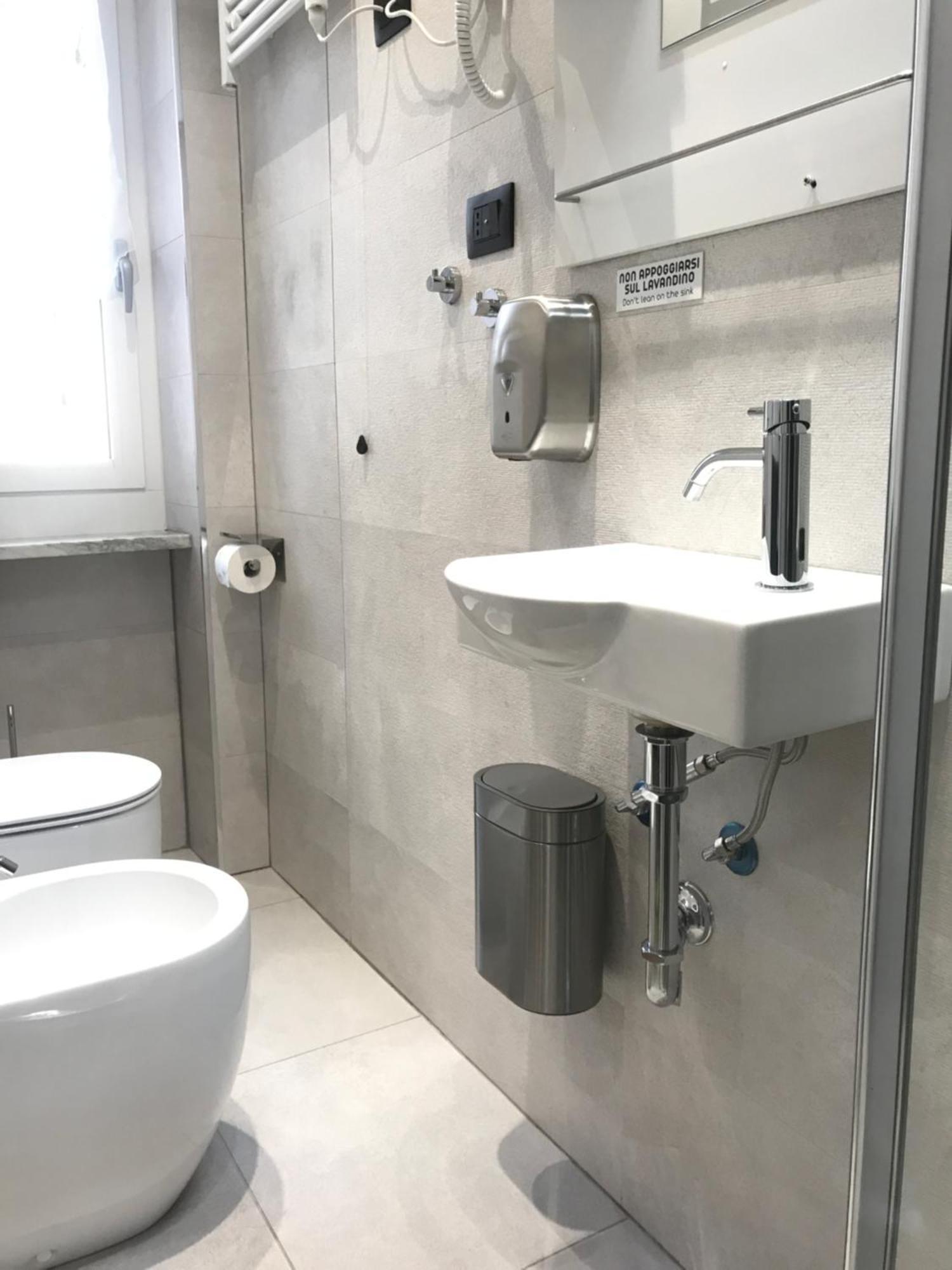 Drooms 4,0 Domotic Smart Self 24H,7 Vicino Treni Porta Susa E Centro Storico Turin Bagian luar foto