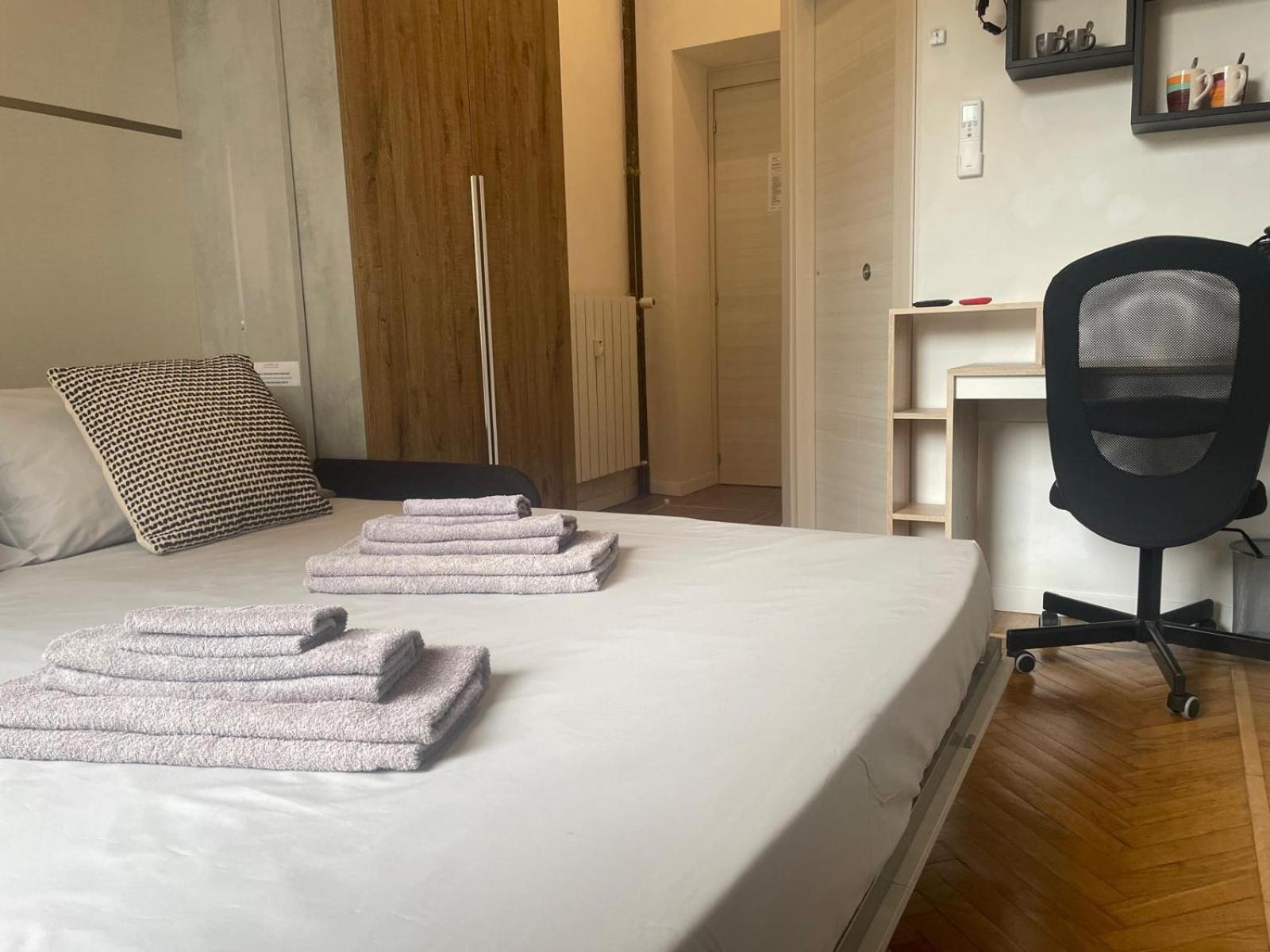 Drooms 4,0 Domotic Smart Self 24H,7 Vicino Treni Porta Susa E Centro Storico Turin Bagian luar foto