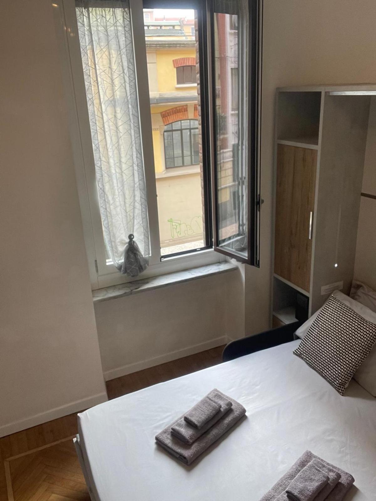 Drooms 4,0 Domotic Smart Self 24H,7 Vicino Treni Porta Susa E Centro Storico Turin Bagian luar foto