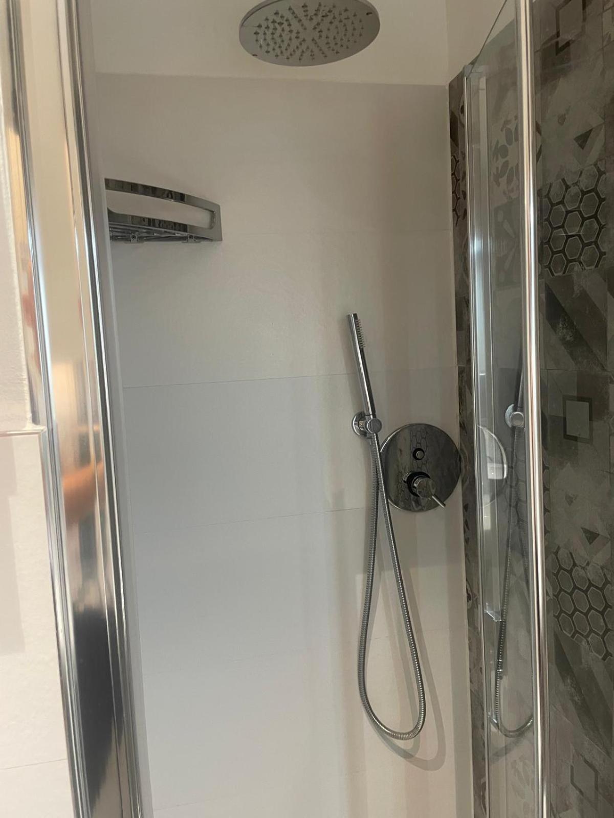 Drooms 4,0 Domotic Smart Self 24H,7 Vicino Treni Porta Susa E Centro Storico Turin Bagian luar foto