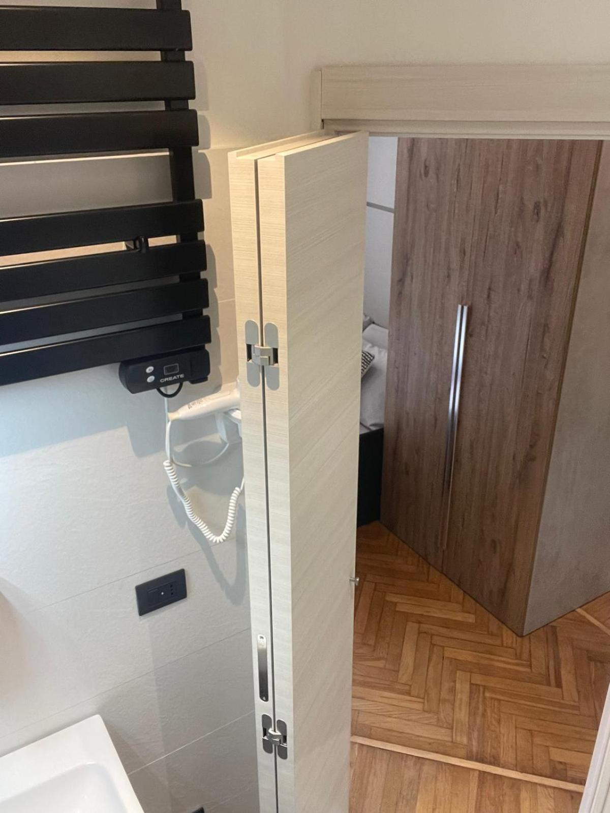 Drooms 4,0 Domotic Smart Self 24H,7 Vicino Treni Porta Susa E Centro Storico Turin Bagian luar foto