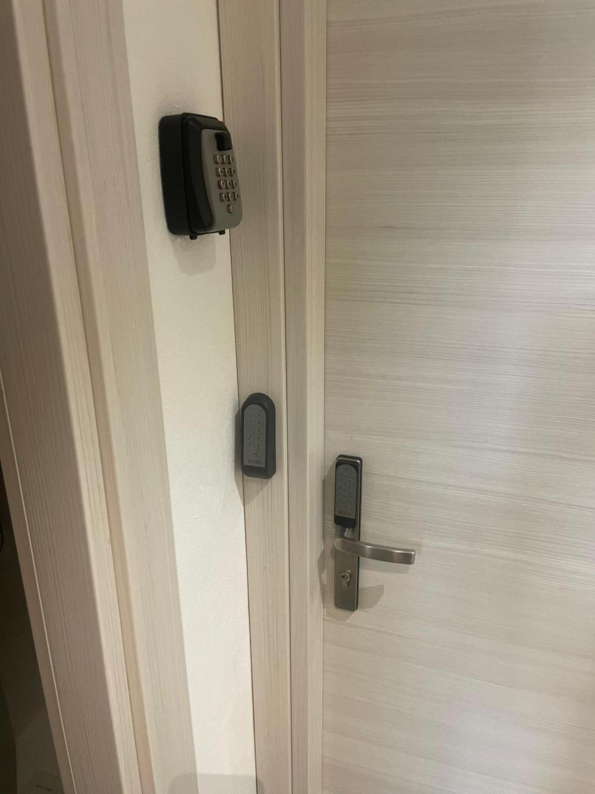 Drooms 4,0 Domotic Smart Self 24H,7 Vicino Treni Porta Susa E Centro Storico Turin Bagian luar foto