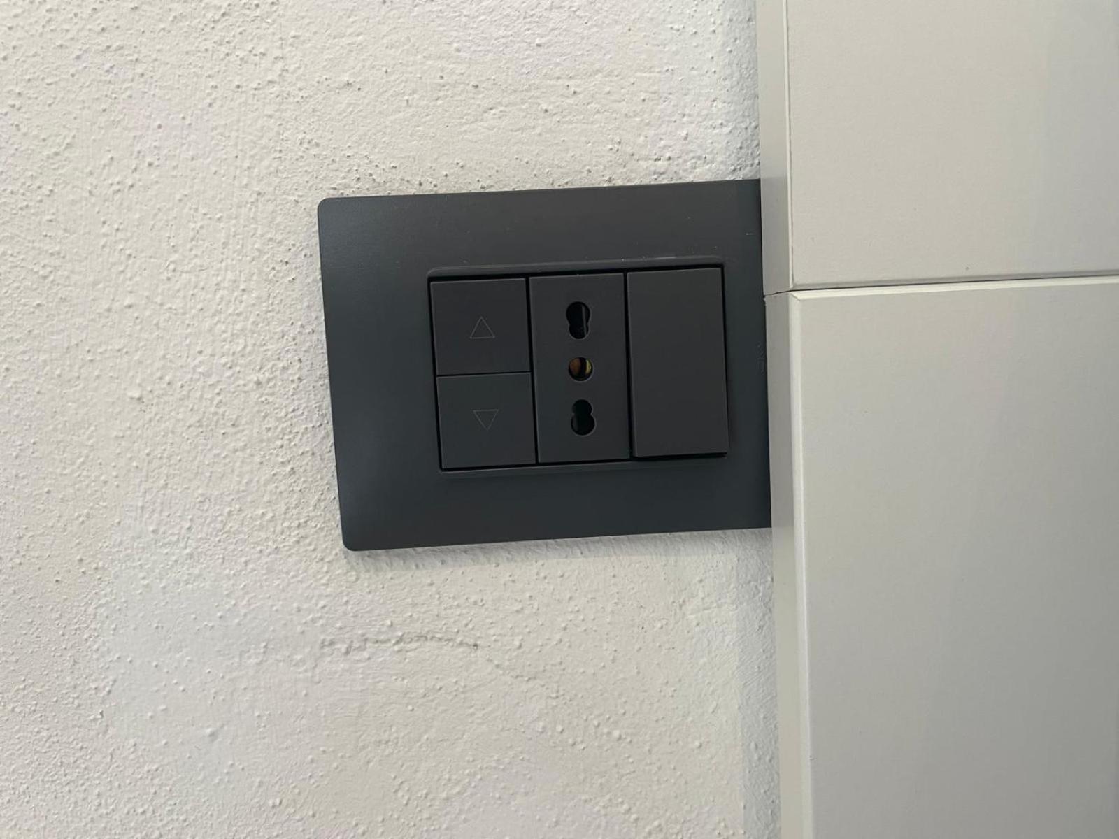 Drooms 4,0 Domotic Smart Self 24H,7 Vicino Treni Porta Susa E Centro Storico Turin Bagian luar foto
