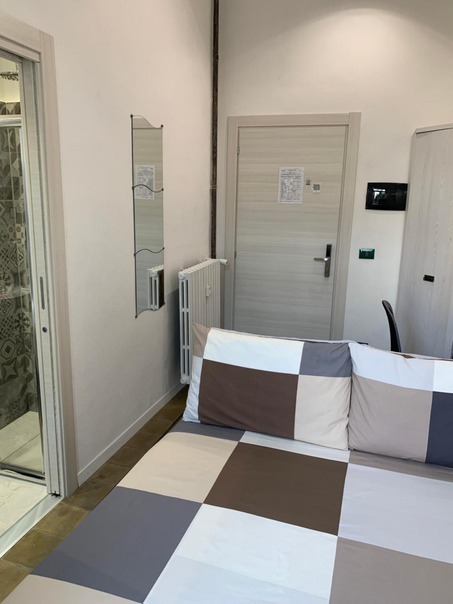 Drooms 4,0 Domotic Smart Self 24H,7 Vicino Treni Porta Susa E Centro Storico Turin Bagian luar foto