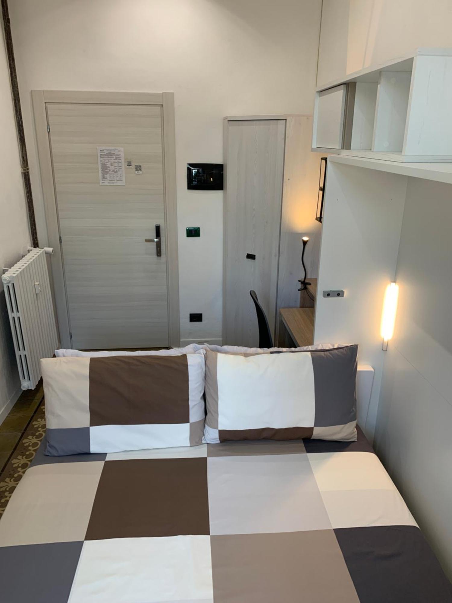 Drooms 4,0 Domotic Smart Self 24H,7 Vicino Treni Porta Susa E Centro Storico Turin Bagian luar foto